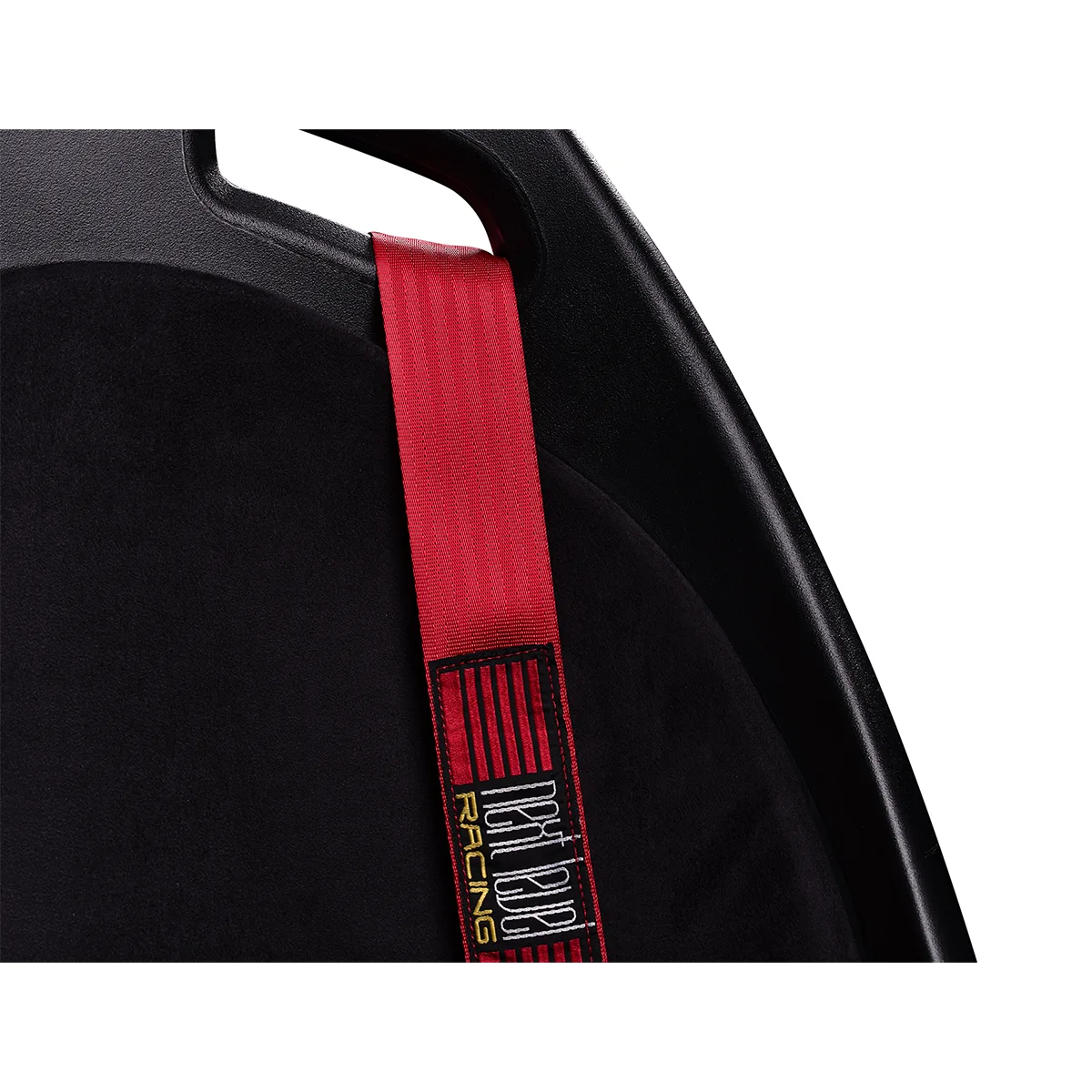 Close-up van de rode gordels van de Next Level Racing Elite ES1 sim racing stoel.