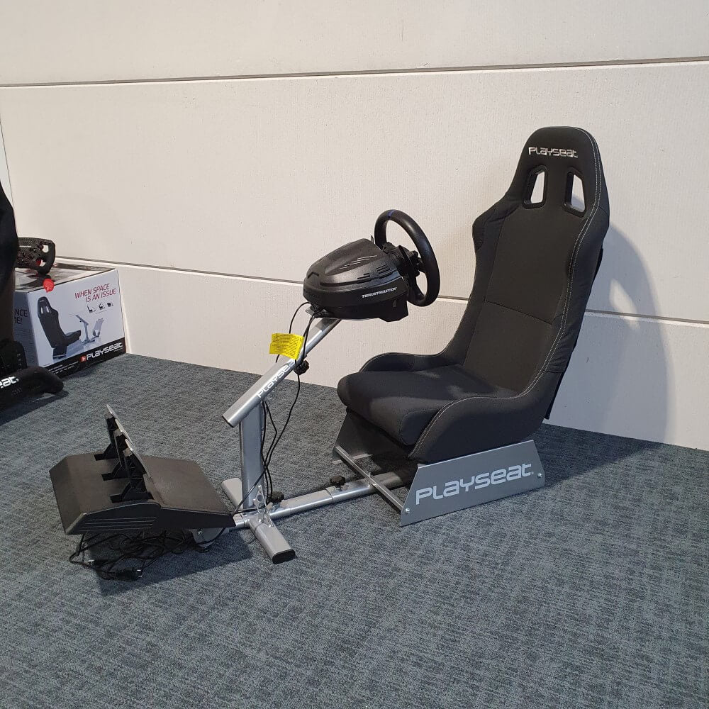 Refurbished Playseat Evolution / Thrustmaster T300 RS GT bundel