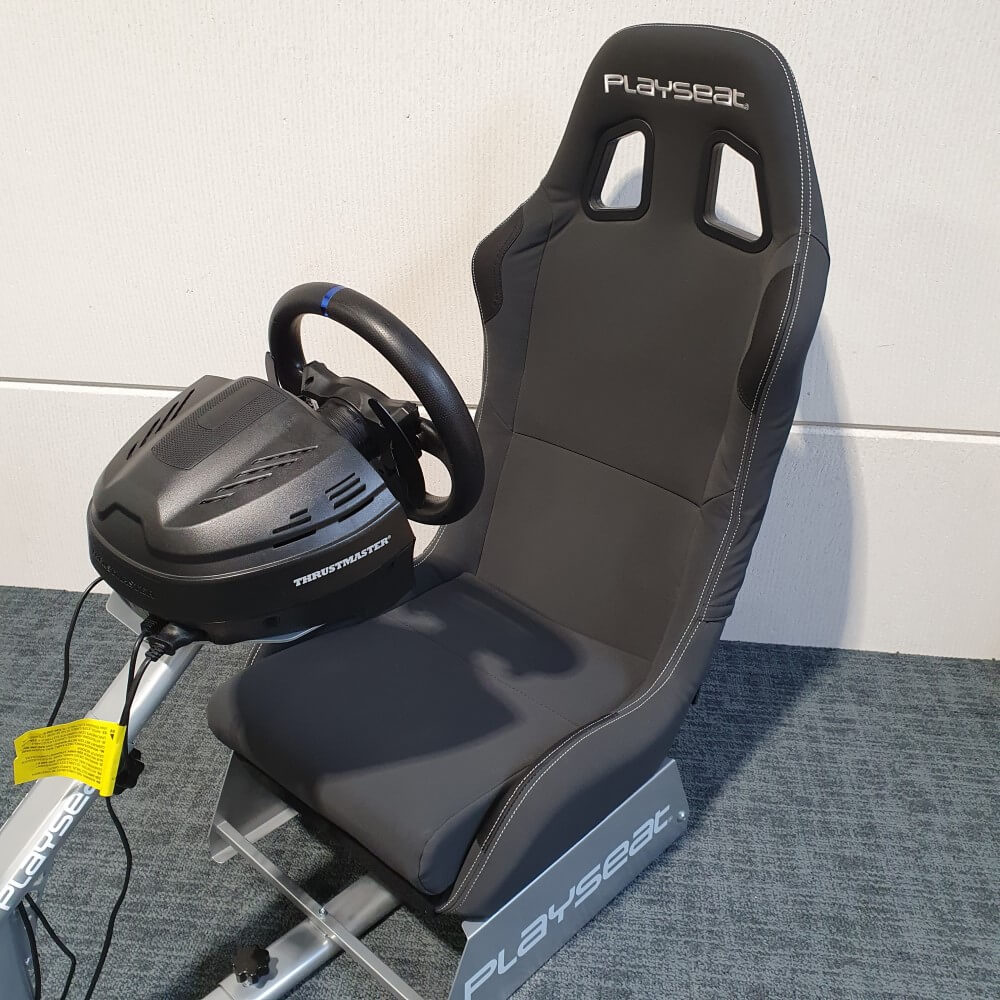 Refurbished Playseat Evolution / Thrustmaster T300 RS GT bundel