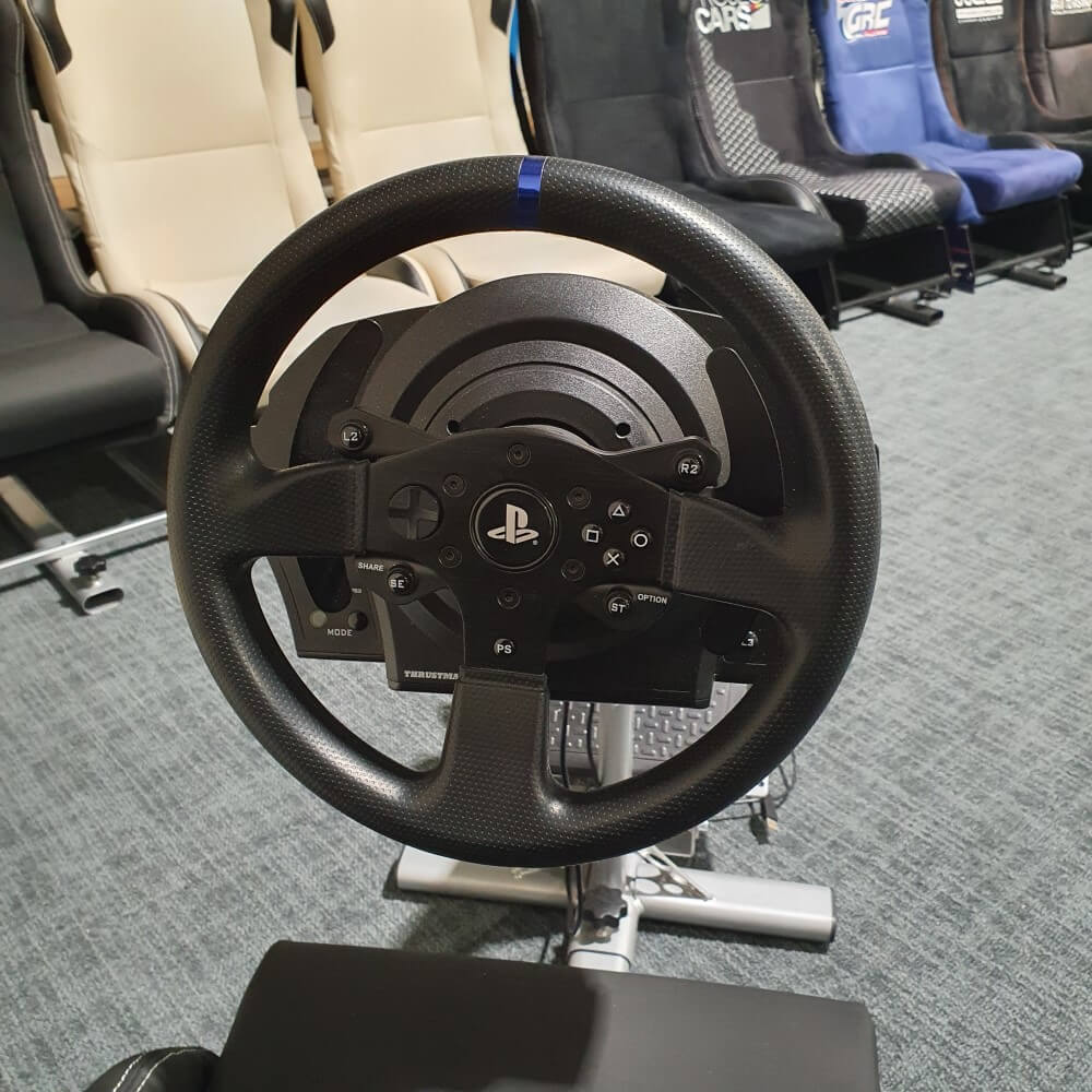 Refurbished Playseat Evolution / Thrustmaster T300 RS bundel