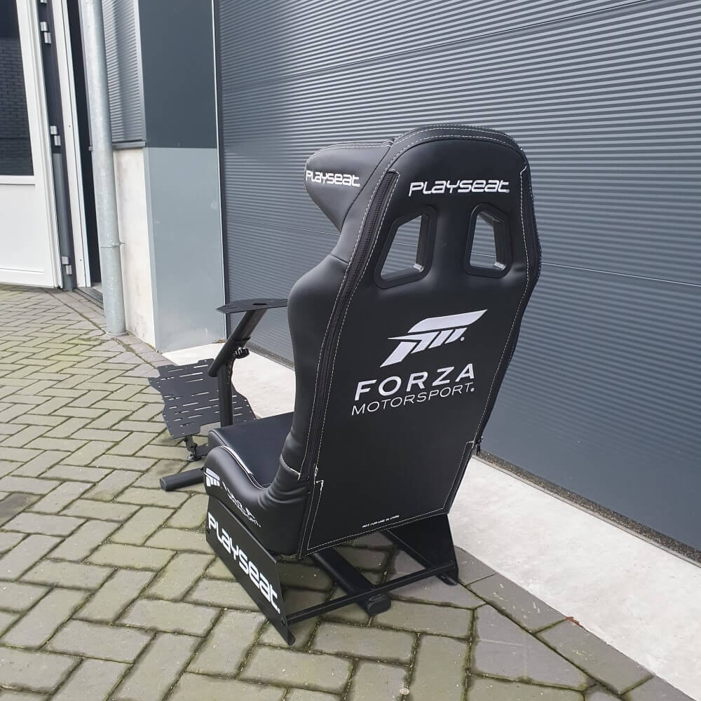 Refurbished Playseat Evolution Forza motorsport