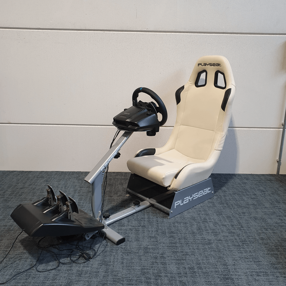 Playseat Evolution met Logitech G29 Playstation