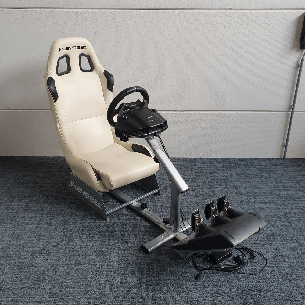 Playseat Evolution met Logitech G920 Xbox
