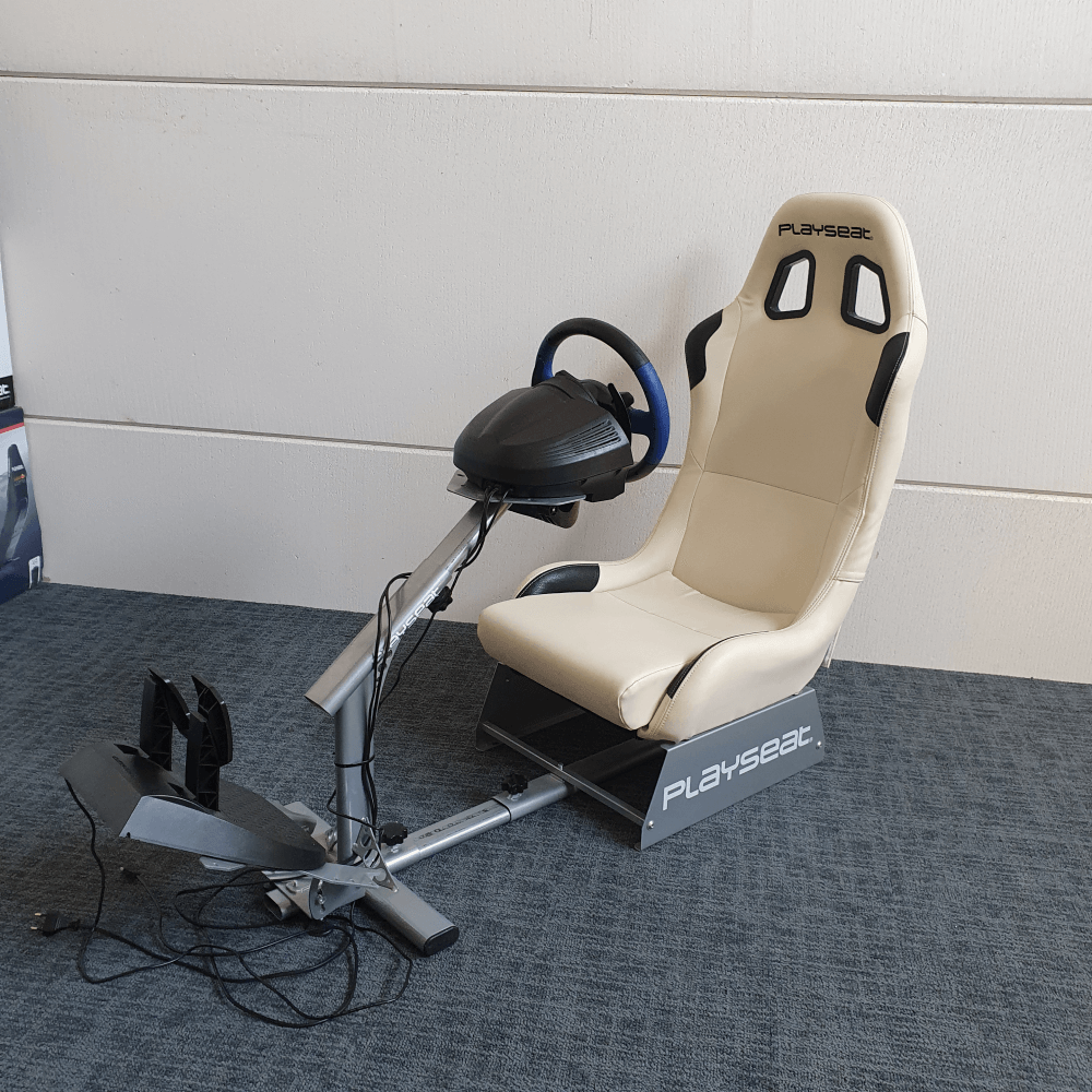 Playseat Evolution met Thrustmaster T150 Playstation