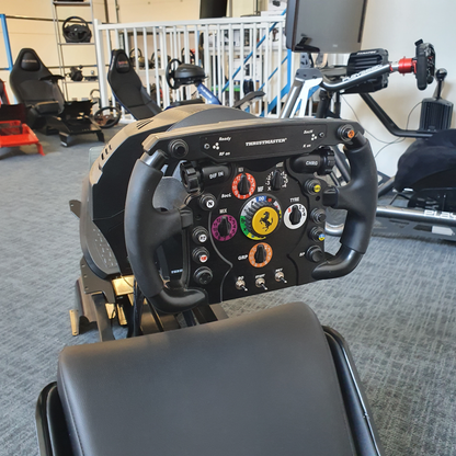 Playseat F1 met Thrustmaster T300 F1 refurbished bundel