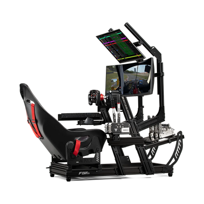 Next Level Racing F-GT Elite Lite als complete sim racing setup met monitoren en accessoires