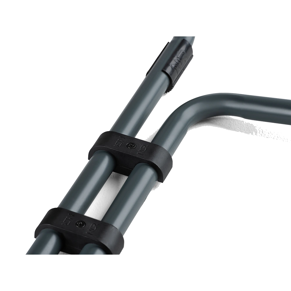 Detail van het stalen frame en de buisconstructie van de F-GT Lite cockpit – sterk en duurzaam ontwerp.