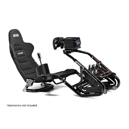 Next Level Racing F-GT Shift van voren met optionele Fanatec-stuurbasis, pedalen en versnellingspook