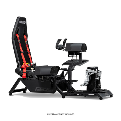 Next Level Racing Flight Simulator Cockpit met Boeing throttle configuratie