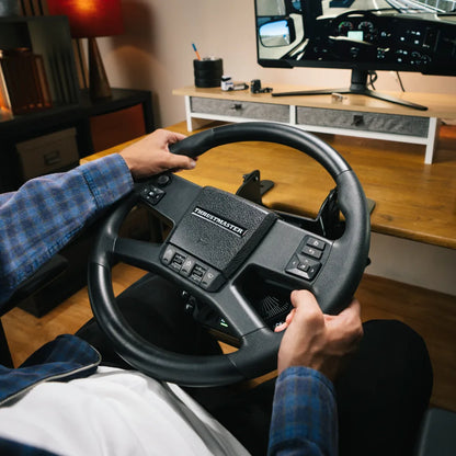 Thrustmaster SimTask Truck 40 stuur tijdens truck simulatie